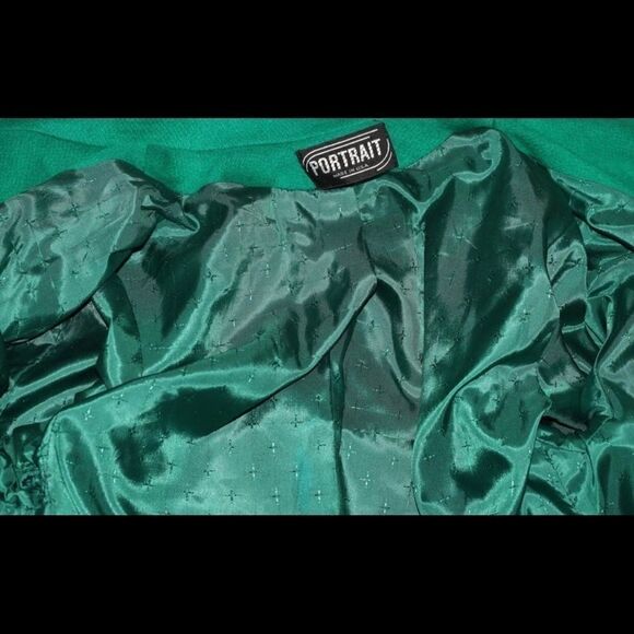 Green Ladies Jeweled Wool Coat size Large - Picture 8 of 8